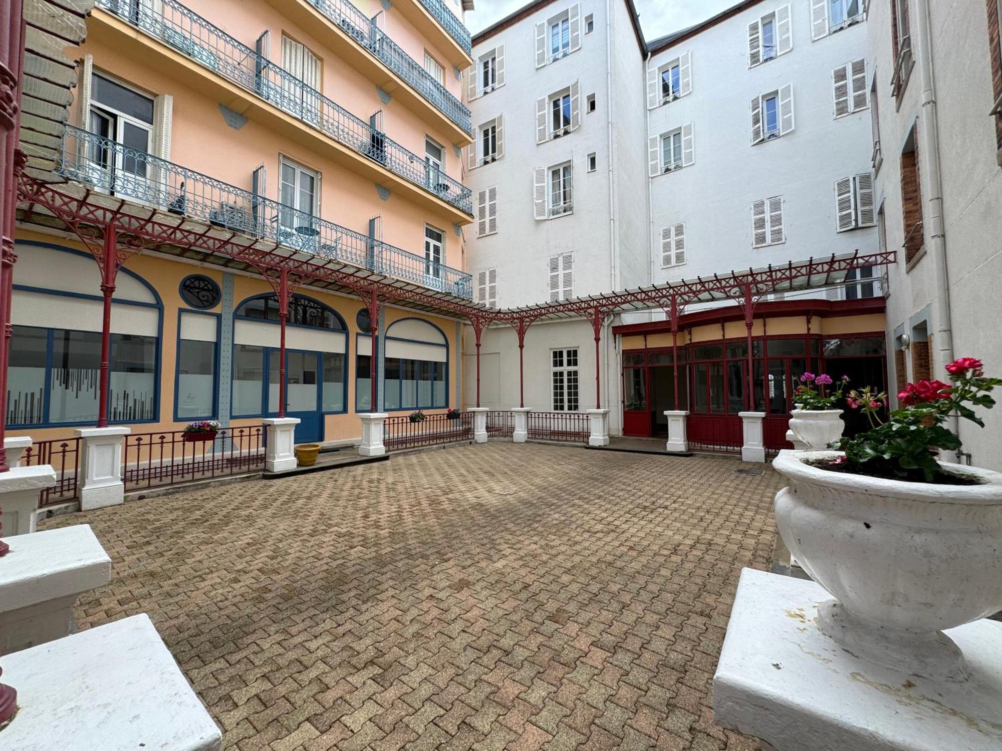 Petit Splendid - Ancien Palace, Balcon, Centre Vichy Zewnętrze zdjęcie